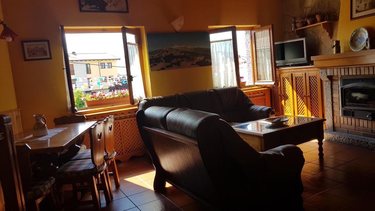 Casa Rural El Casillo Del Abuelo Goyo Pension Navarredonda de Gredos Buitenkant foto